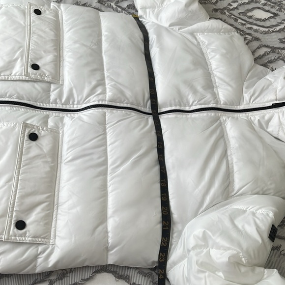 Kennet Cole New York Women’s Winter Puffer Jacket Hooded Colour White/Black - Picture 12 of 13